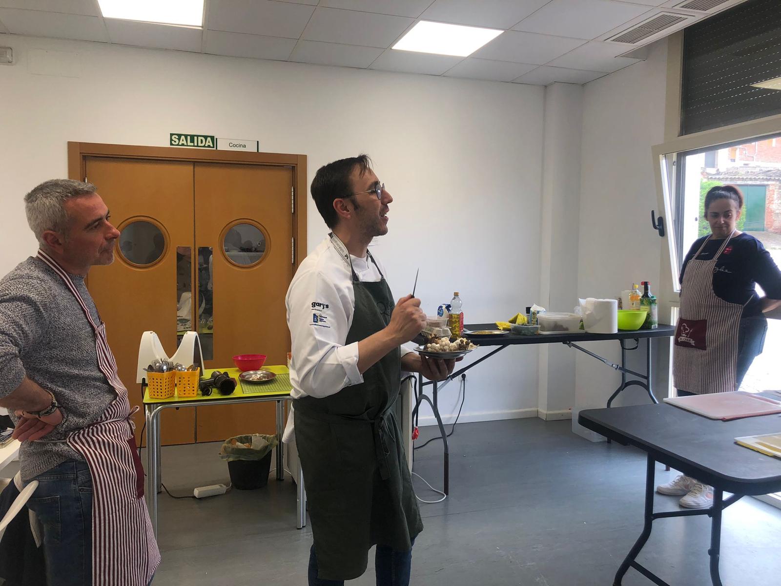 Jose antonio medina, chef, dando una masterclass