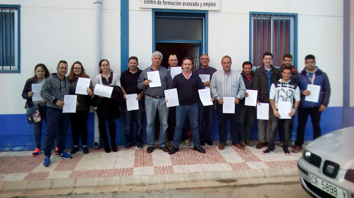 Más de 25 personas reciben su certificado de Bienestar animal: transporte de animales vivos